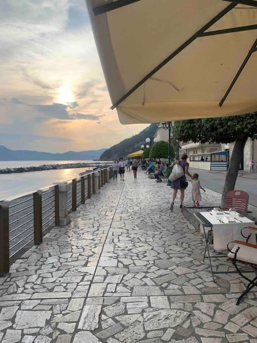 Liguria- Chiavari: A Trenta Passi Dal Mare Exterior foto